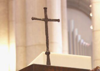 Cruz da primeira missa do Brasil chega a Belém nesta quarta, 23; confira programação