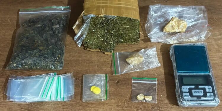 Homem é flagrado com mais de 100 petecas de drogas em Icoaraci | Pará