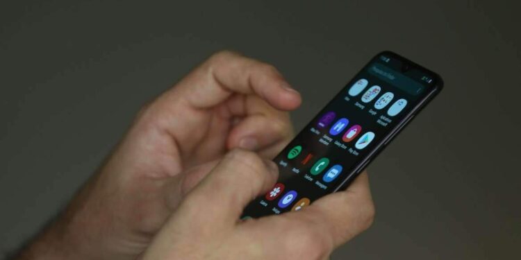 Pará registra queda de 20,2% em roubos de celulares entre 2022 e 2023 | Pará