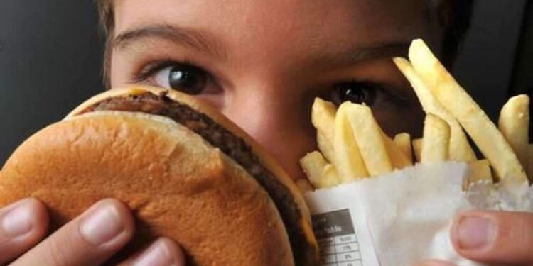 Até 2030, 1 em cada 4 adolescentes poderá estar com sobrepeso ou obesidade; entenda | Saúde