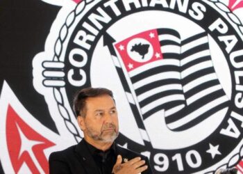 Augusto Melo reconhece derrota antes de votação do impeachment: 'Saio de cabeça erguida' | Esportes