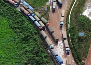 Caminhoneiros enfrentam atrasos de dias para entrar e sair do porto de Miritituba, no Pará | Economia