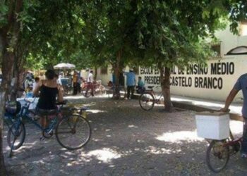 Cerca de 20 alunos passam mal após comerem lanche em escola municipal de Paragominas, no Pará | Pará