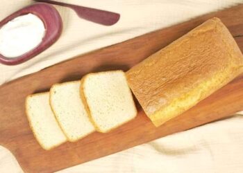 Como fazer pãozinho low carb no micro-ondas? Receita fica pronta em menos de 5 minutos | Receita