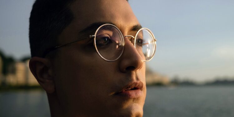 Em show, Arthur Nogueira celebra obra de Antonio Cicero, um dos letristas mais importantes da MPB | Pará