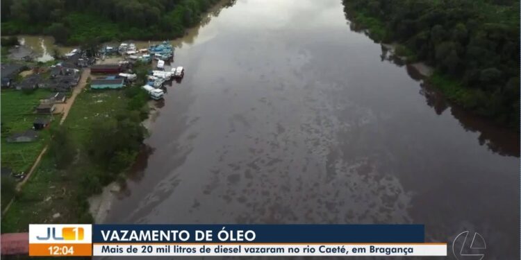Embarcação vira e causa vazamento de óleo diesel no Rio Caeté, no Pará | Pará