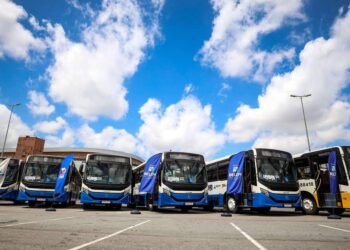 Entrega de 33 novos "geladões" reforça frota climatizada do transporte público em Belém | Belém