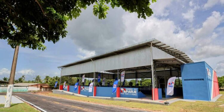 Estado entrega Ginásio Poliesportivo em Primavera | Pará