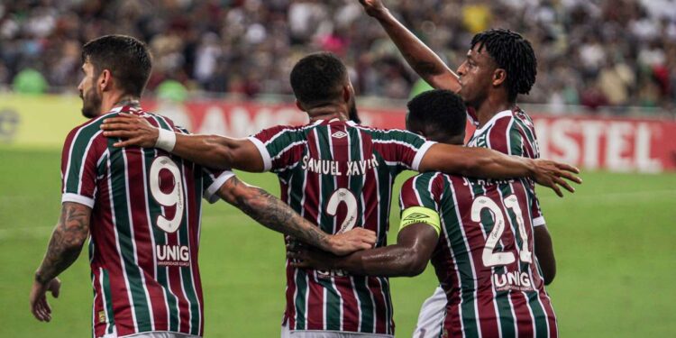 Fluminense encaminha vaga na Sul-Americana; Vitória dependerá de si para ir aos playoffs | Esportes