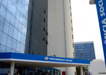 Fraude no INSS: quase 1,5 milhão de aposentados que não autorizaram descontos pedem reembolso | Economia