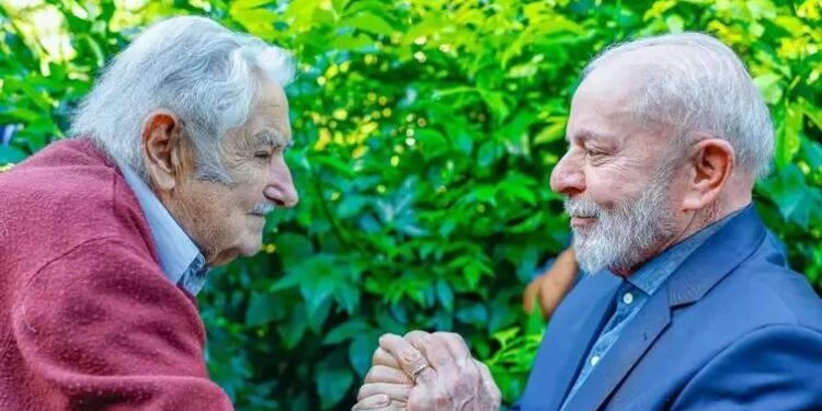 Lula lamenta morte de Pepe Mujica e anuncia que vai ao funeral no Uruguai | Mundo