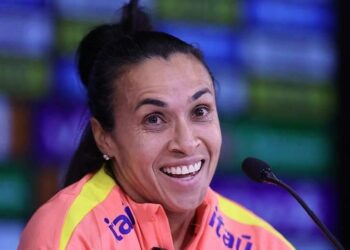 Marta ressalta estilo brasileiro na Seleção e traça caminho para a Copa: 'Um dia de cada vez' | Esportes