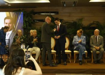 Ministro Jader Filho recebe medalha do Mérito Industrial do Sistema Fiepa | Economia