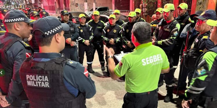 Operação remove veículos irregulares e libera via pública | Belém