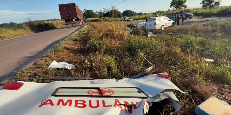 Passageiro de ambulância que seguia de Marabá para Belém morre em acidente na PA-150