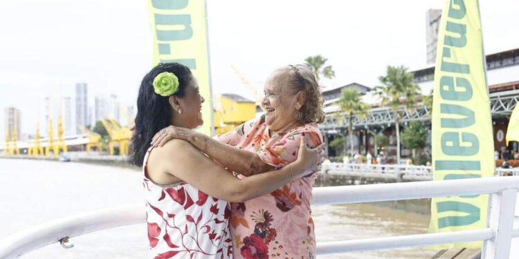 Passeio de barco celebra Dia das Mães com leitoras de O Liberal | Belém