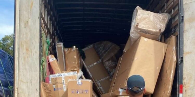 Polícia apreende cerca de 130 quilos de drogas vindas de Manaus com destino a Belém | Polícia