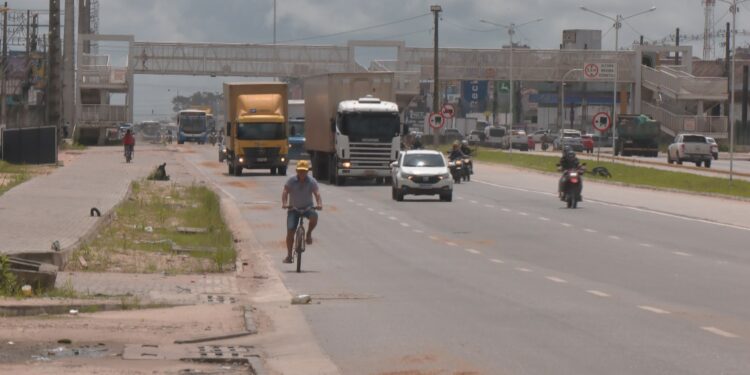 Sede da COP 30, Belém coloca em risco ciclistas em vias mal sinalizadas e sem manutenção