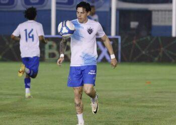 Atacante Borasi é reintegrado ao elenco do Paysandu, mas pode não permanecer na equipe