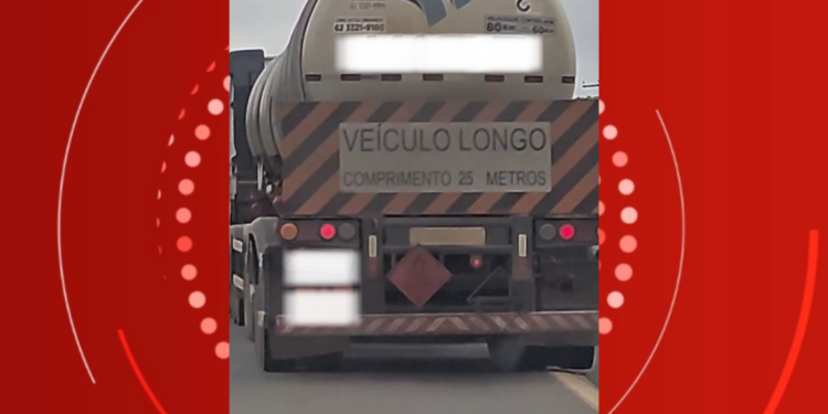 Caminhoneiro alcoolizado faz zigue-zague na BR-010 e é preso pela PRF; VÍDEO