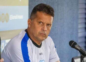 Cotado para assumir o Paysandu, Londrina anuncia saída do técnico Claudinei Oliveira | Paysandu