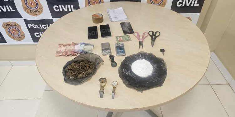 Dois homens são presos por tráfico de drogas em Abaetetuba; polícia flagrou entrega próxima de faculdade | Pará