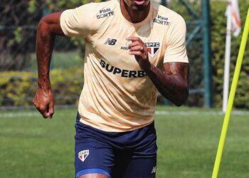 Luiz Gustavo inicia transição supervisionada no São Paulo após quadro de tromboembolismo | Esportes