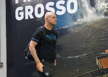 Mesmo após derrota, Sandro Forner aposta na recuperação do Paysandu na Série B