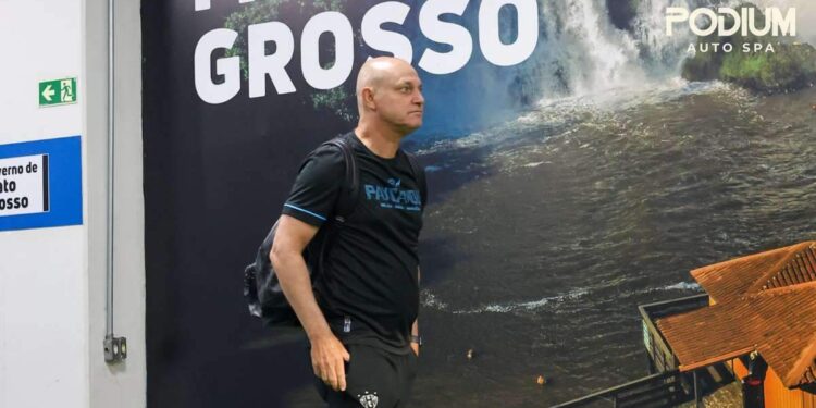 Mesmo após derrota, Sandro Forner aposta na recuperação do Paysandu na Série B