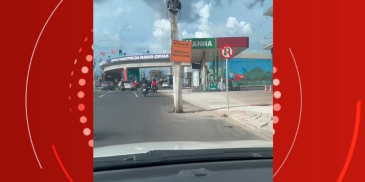 Motoristas reclamam de poste no asfalto no trecho de elevado construído para a COP 30 na av. Mário Covas, em Ananindeua