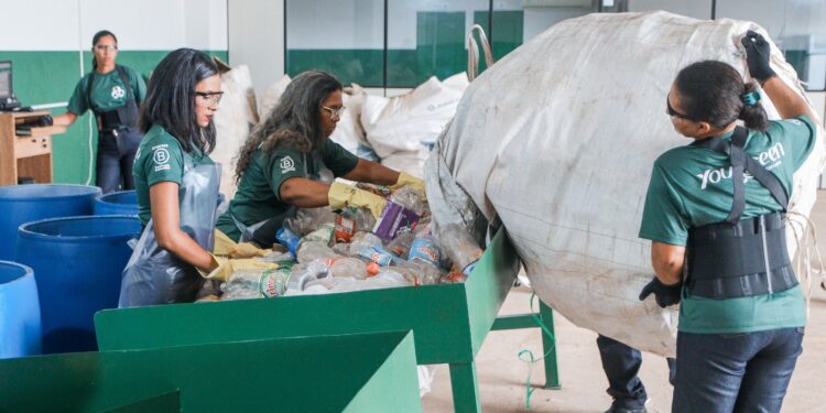 Multinacional do setor de energia anuncia projeto com R$ 325 mil para cooperativa de reciclagem em Belém | Pará