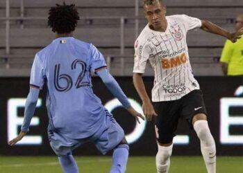 Remo abre negociações com colombiano ex-Corinthians para reforçar elenco na Série B | Remo
