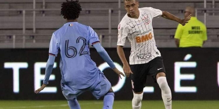 Remo abre negociações com colombiano ex-Corinthians para reforçar elenco na Série B | Remo