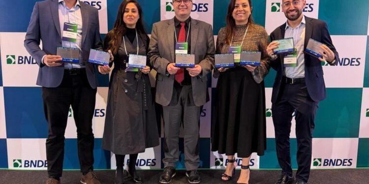 Sicredi é destaque em premiação do BNDES | Sicredi Gente que Coopera Cresce