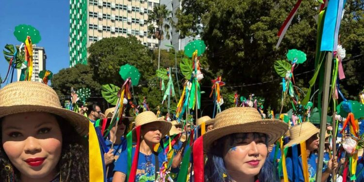 Terceiro ‘Arrastão do Pavulagem’ leva cortejo, inclusão e sustentabilidade pelas ruas de Belém | Belém
