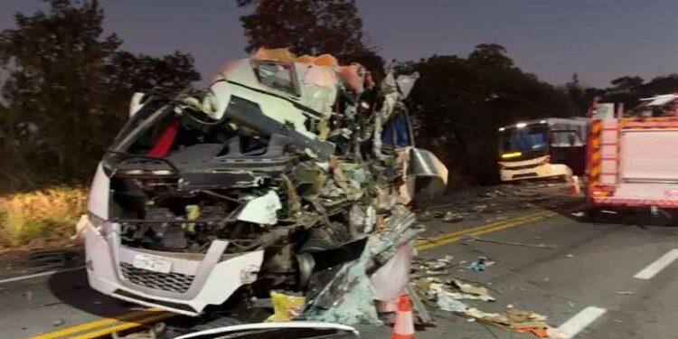 Acidente com micro-ônibus da UFPA: 11 estudantes chegam ao Pará nesta segunda-feira (21) | Pará