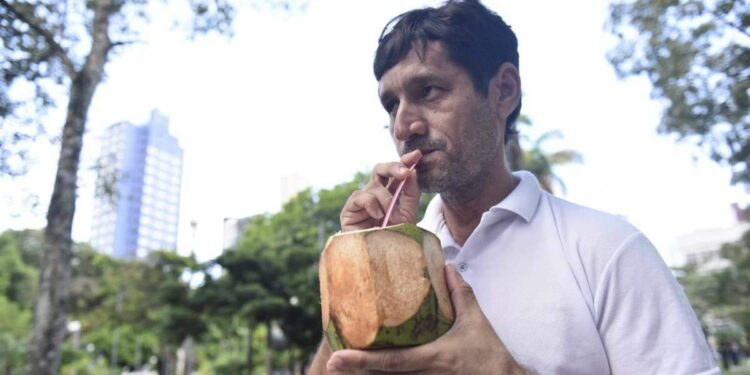 Altas temperaturas intensificam busca por hidratação durante o verão amazônico em Belém | Belém