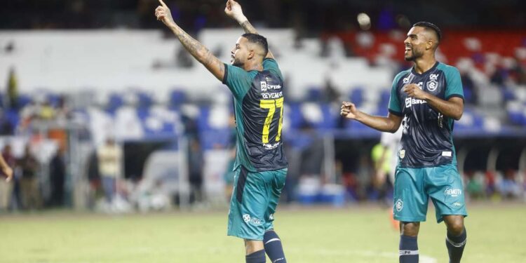 Atacante do Remo se despede do clube e confirma saída: 'O Leão ganhou mais um torcedor' | Remo