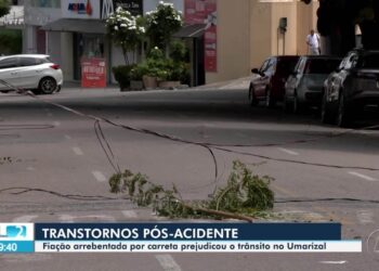 Carreta rompe fiação elétrica e causa transtornos a moradores do Umarizal, em Belém | Pará