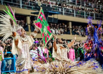 Casal da Mangueira participa de workshop em Belém voltado à formação de mestre-sala, porta-bandeira e porta-estandarte | Pará