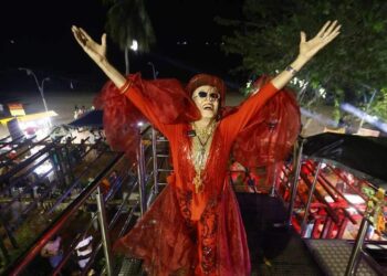 Cena Bis: Chiquita Verão transforma a praia do Farol em palco de diversidade e música em Mosqueiro | Cultura