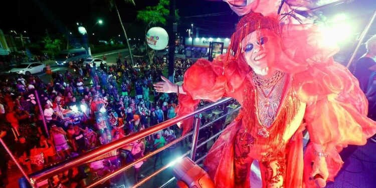 Chiquita Verão reúne público na praia do Farol e celebra 19 anos em Mosqueiro | Belém