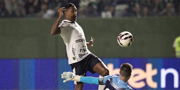 Com 'chuva' de erros, Remo empata com o Goiás e termina primeiro turno fora do G-4 | Remo