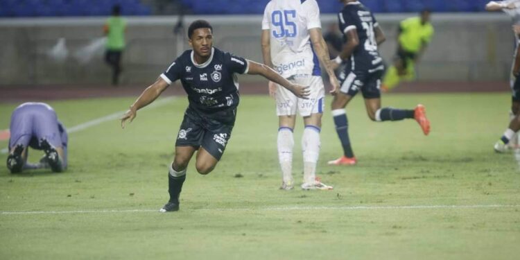 De virada, Remo derrota o Avaí no Mangueirão e se aproxima do G4 | Remo