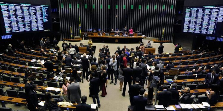 Fazenda edita portaria que retém 1% do valor das 'emendas Pix' | Política