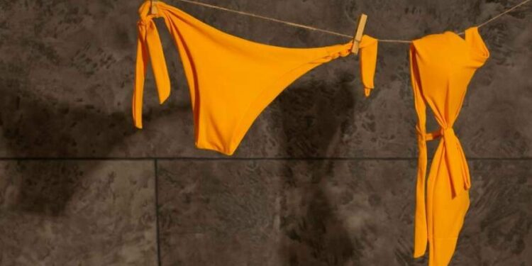 Ficar com biquíni molhado por muito tempo faz mal? Entenda os riscos para a saúde íntima | Saúde
