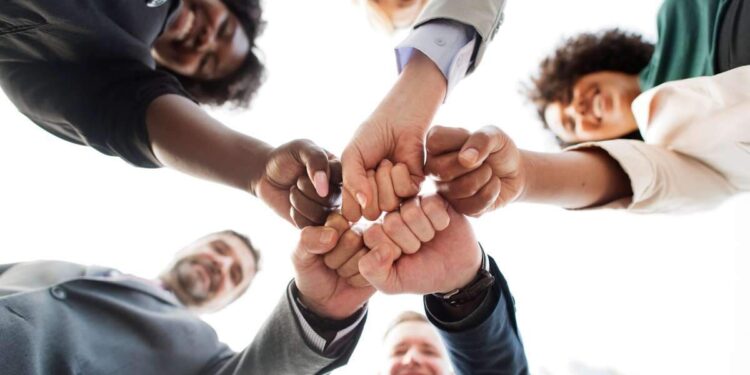 Fim da escala 6x1, folgas ampliadas e mais: o que está em discussão na legislação trabalhista | Política