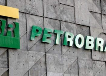 Ibama suspende análise de projeto bilionário da Petrobras por ausência de plano climático | Economia