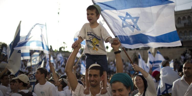 Israel aprova moção contra criação de Estado Palestino