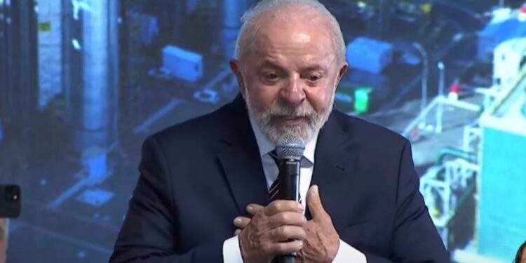 Lula dispara contra Trump e diz que não deixará “outro pegar” minerais críticos